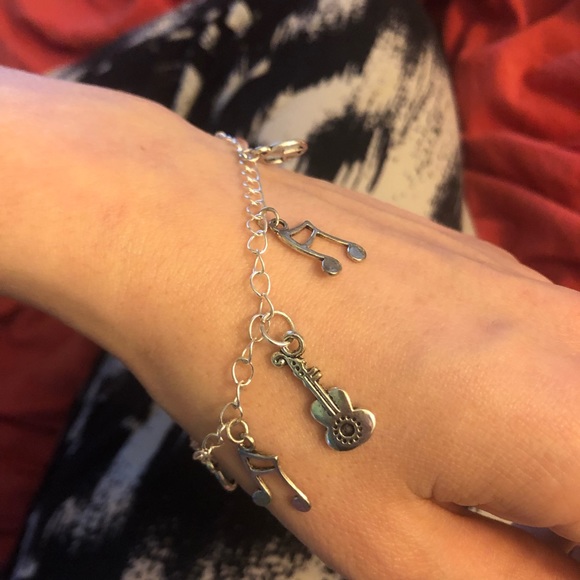 Music Heart Guitar Chainlink Pink Elegant Bead Silver Handmade Charm Bracelet - Picture 3 of 8